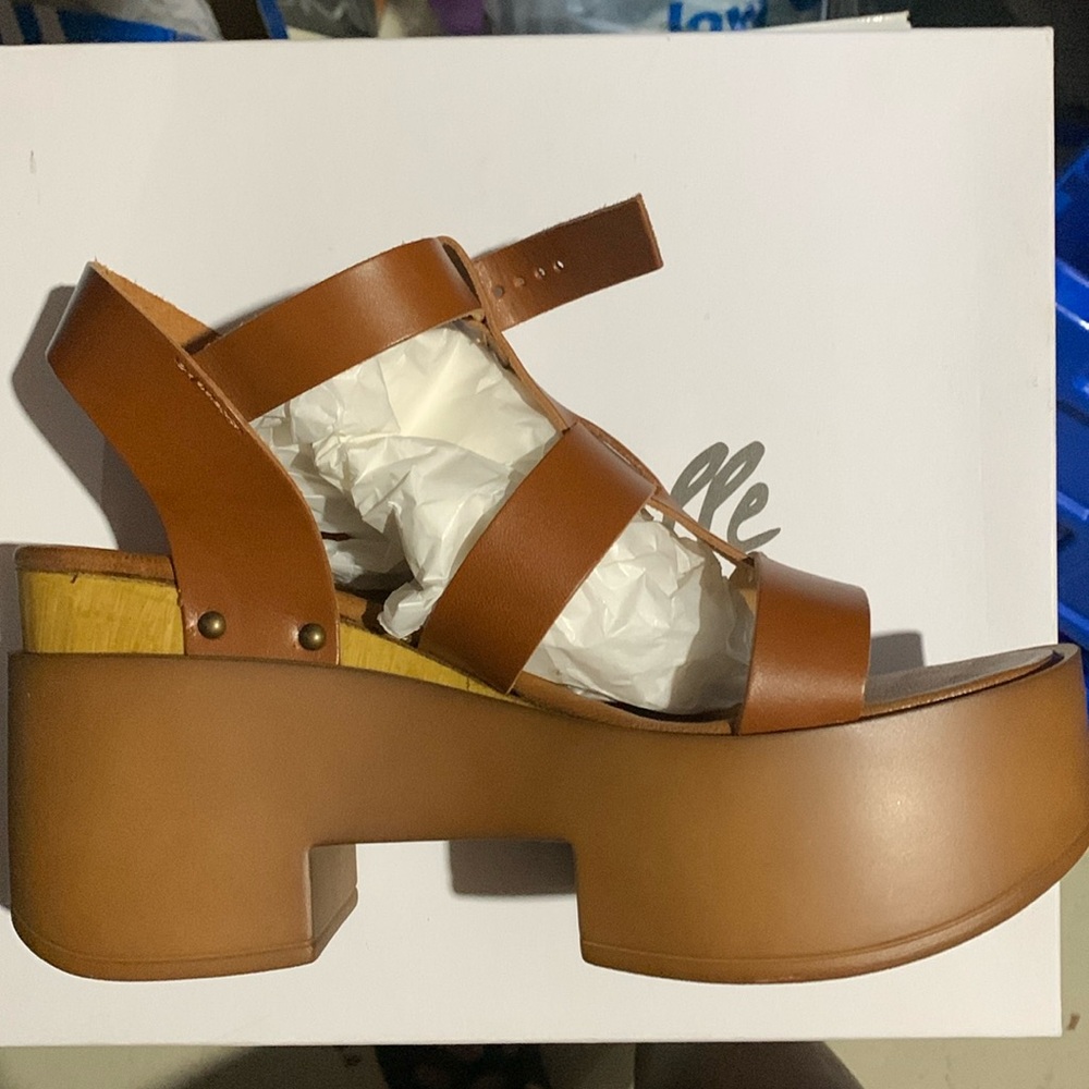 I’intervalle platform sandal